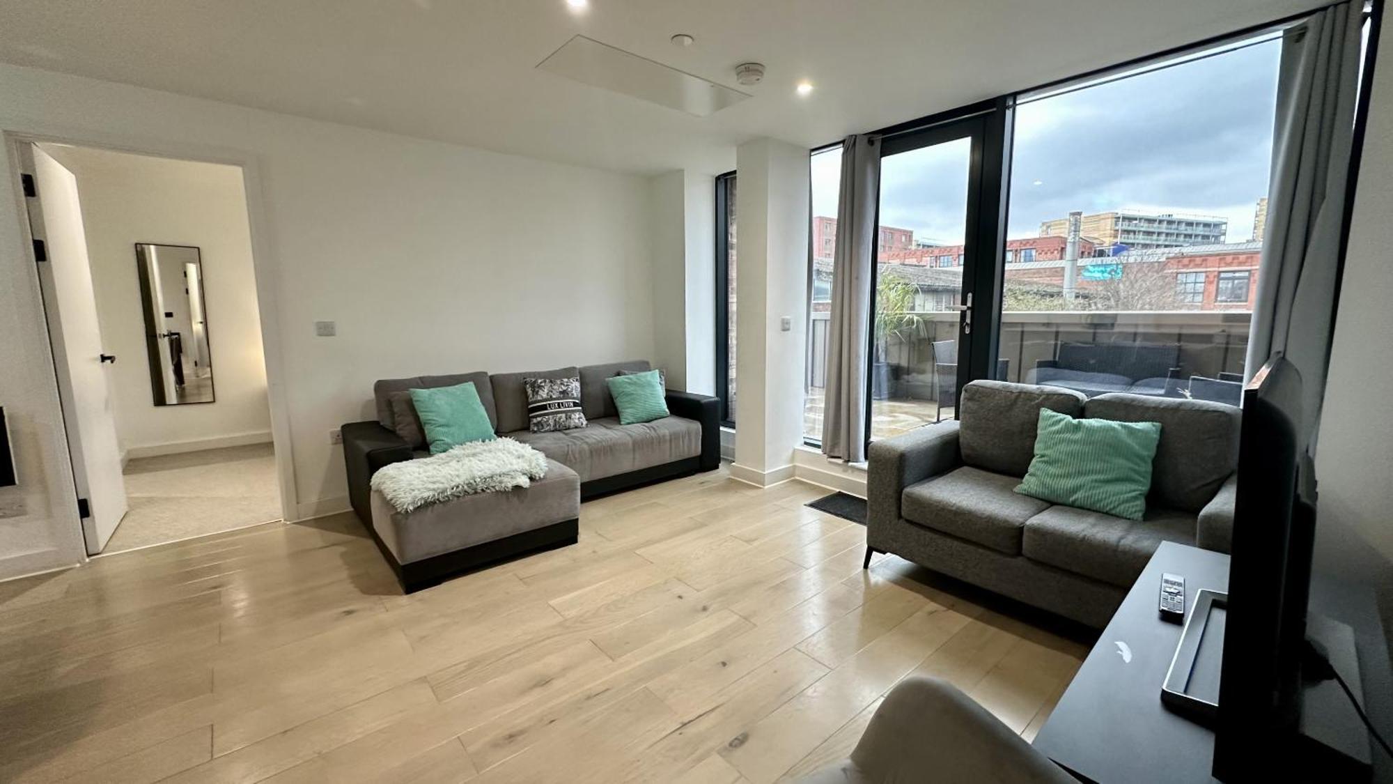 Lux Livin' Apartments - Luxury 2 Bed Apartment With Sky Garden 맨체스터 외부 사진